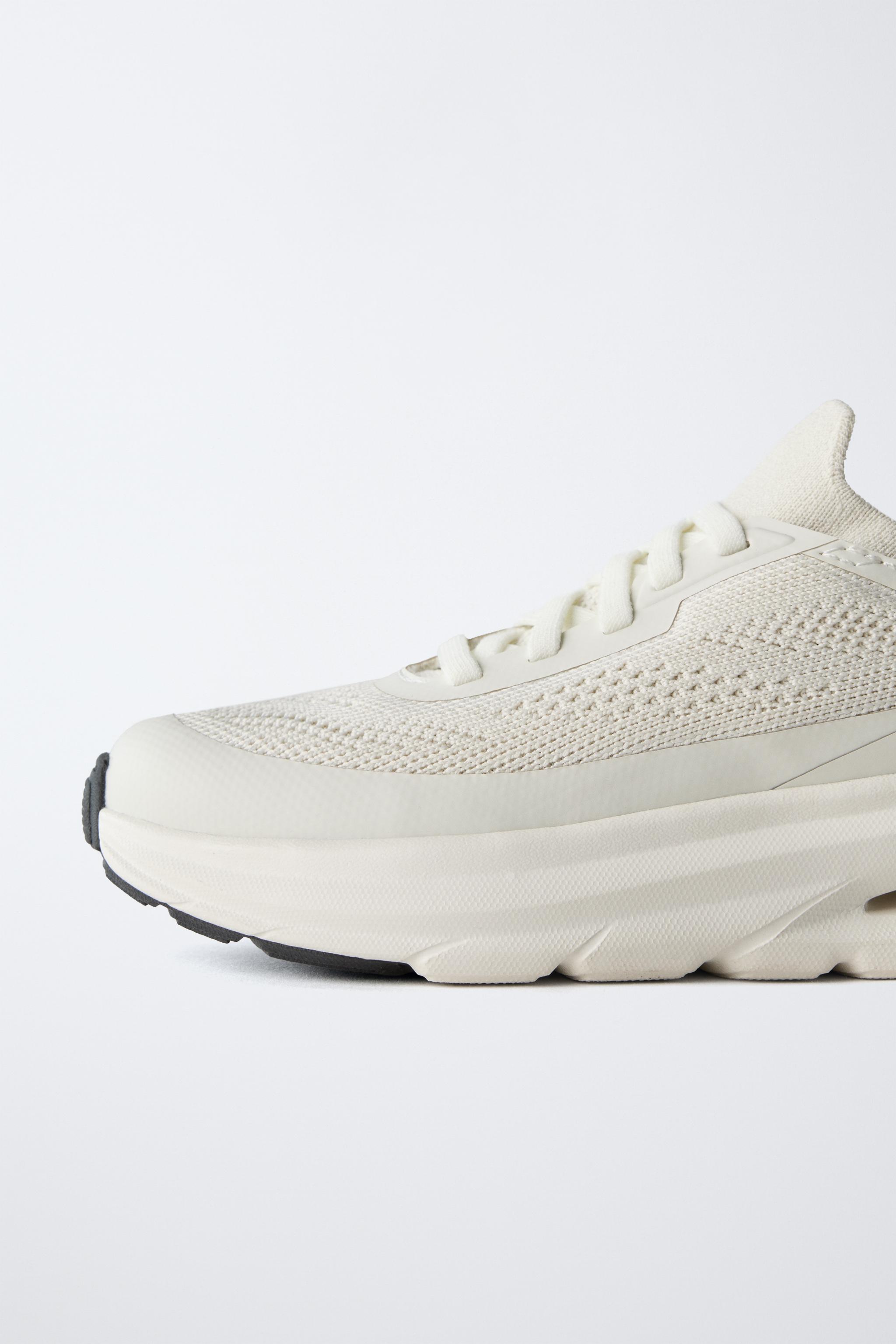 TENNIS DÉTAIL SEMELLE